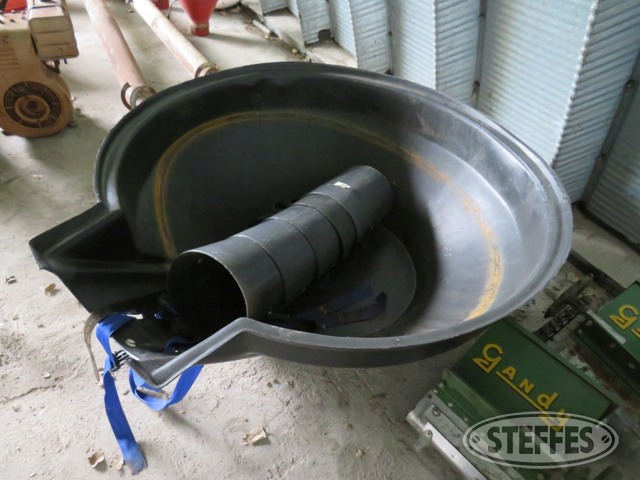 Round poly auger hopper